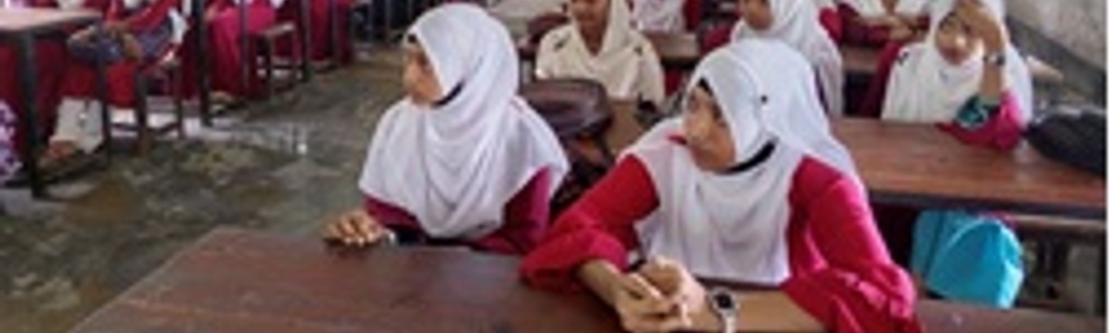 ব্যক্তিগত স্বাস্থ্য ও অধিকার বিষয়ে ছাত্রীদের সচেতনতা ক্যাম্প অনুষ্ঠিত