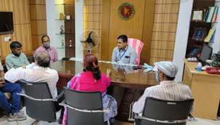 DHRF meets health authority in Bagerhat
